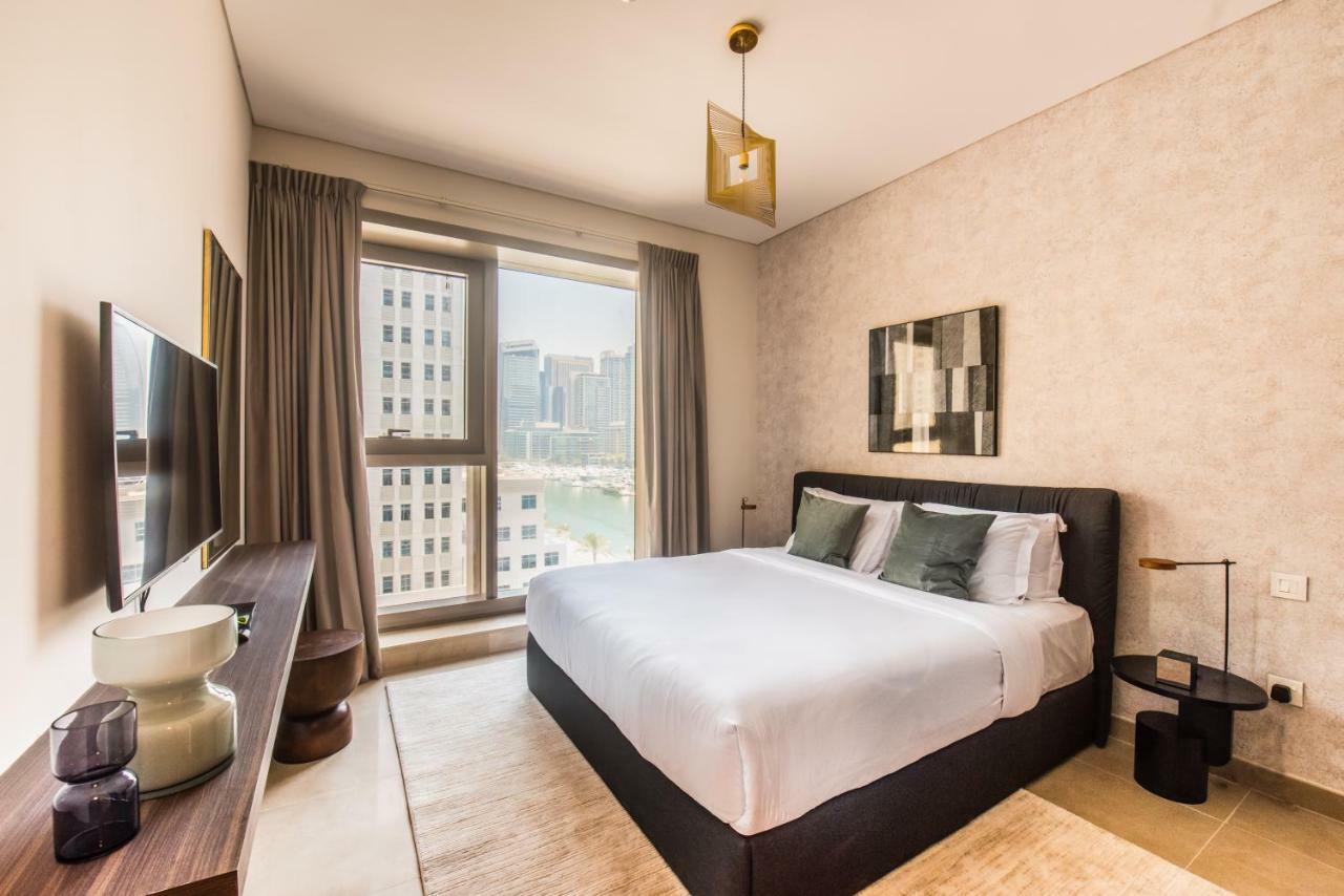 Fantastay Sparkle Tower One Bedroom Suite Marina View Dubái Exterior foto