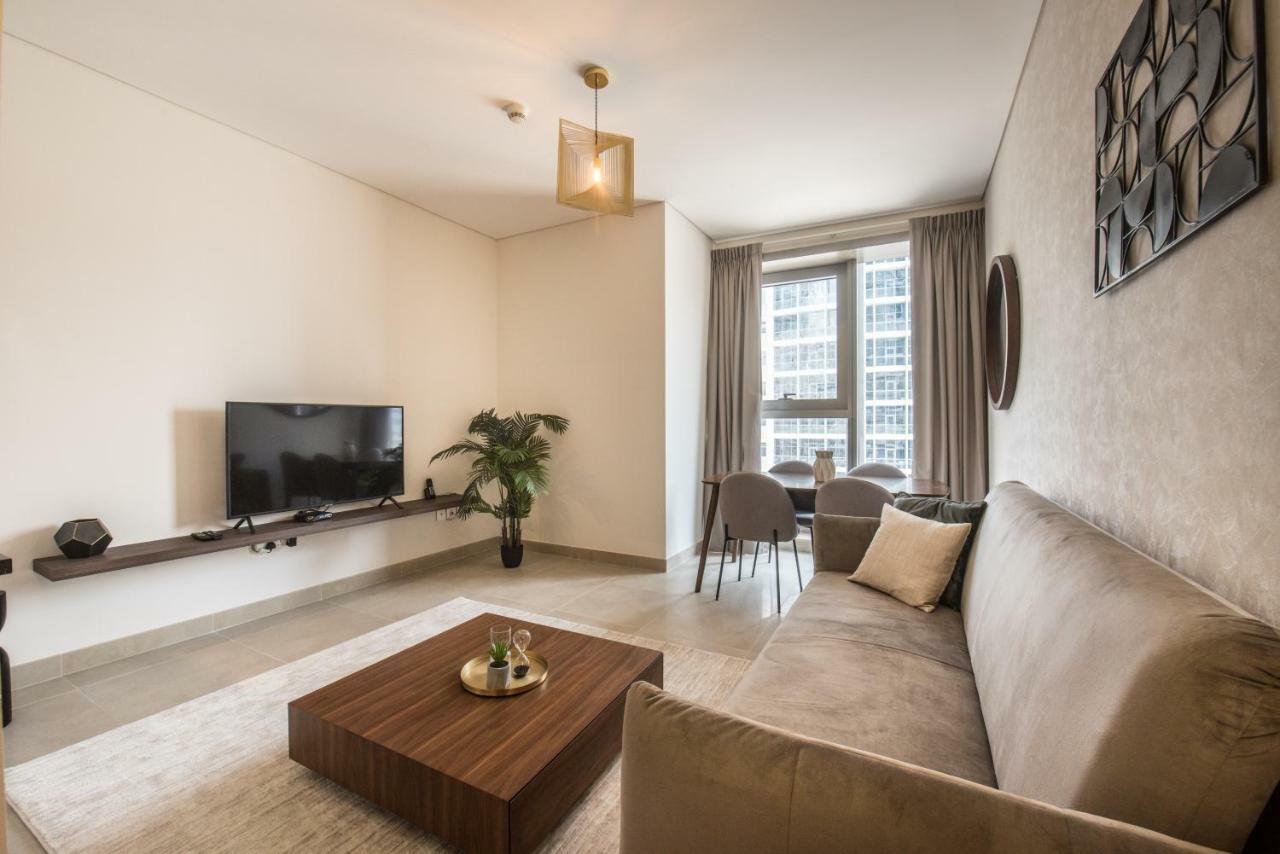 Fantastay Sparkle Tower One Bedroom Suite Marina View Dubái Exterior foto