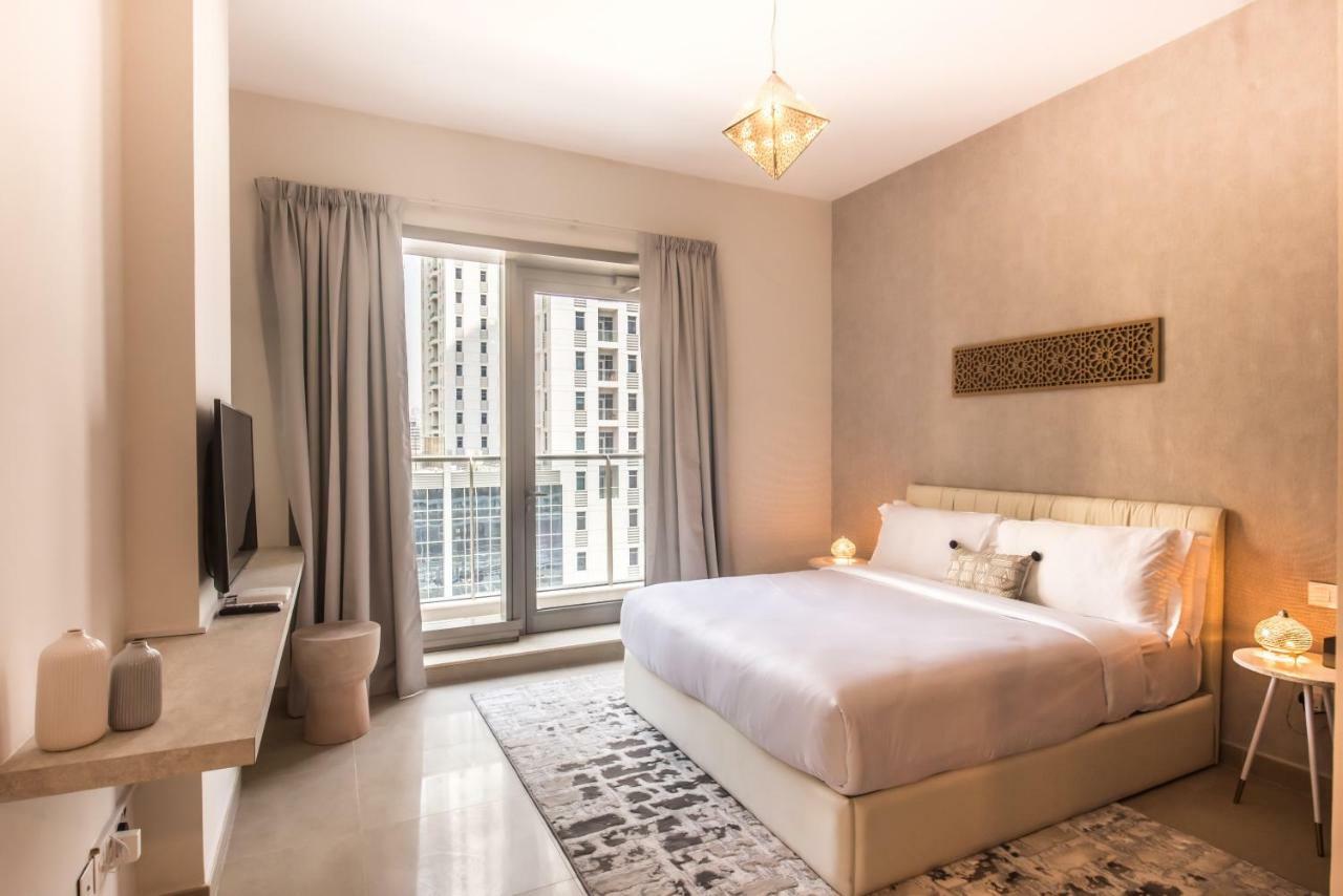 Fantastay Sparkle Tower One Bedroom Suite Marina View Dubái Exterior foto